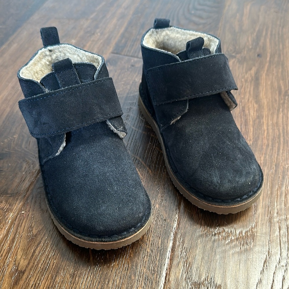 Zara Suede Velcro ankle boots. 25 EUC